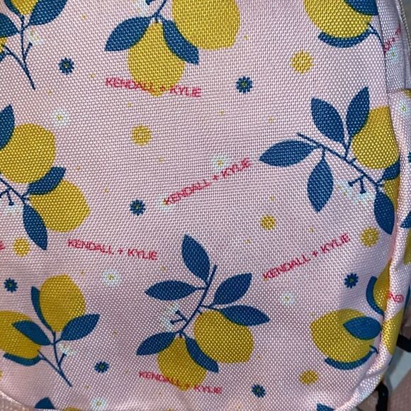 NWT Kendall & Kylie Mini Backpack Lemons ponk - Picture 2 of 6